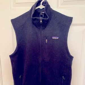 Patagonia Mens Navy Better Sweater Vest - size M - lion logo back